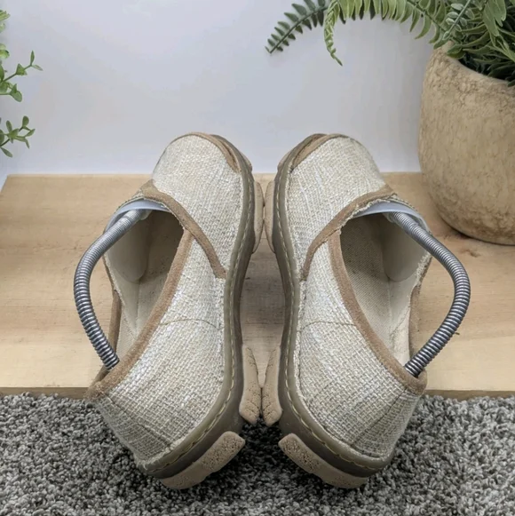 Tony Lama Slip On Revada Womens Size 8.5 Thick Sole Shoes Walking Hiking - Picture 7 of 8